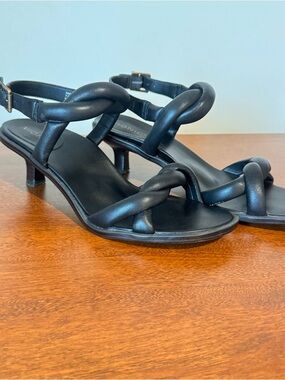 Vionic Black Knotted Strap Slingback Heels